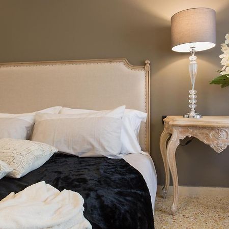 Residenza Europa Guest House เกรซซานา ภายนอก รูปภาพ