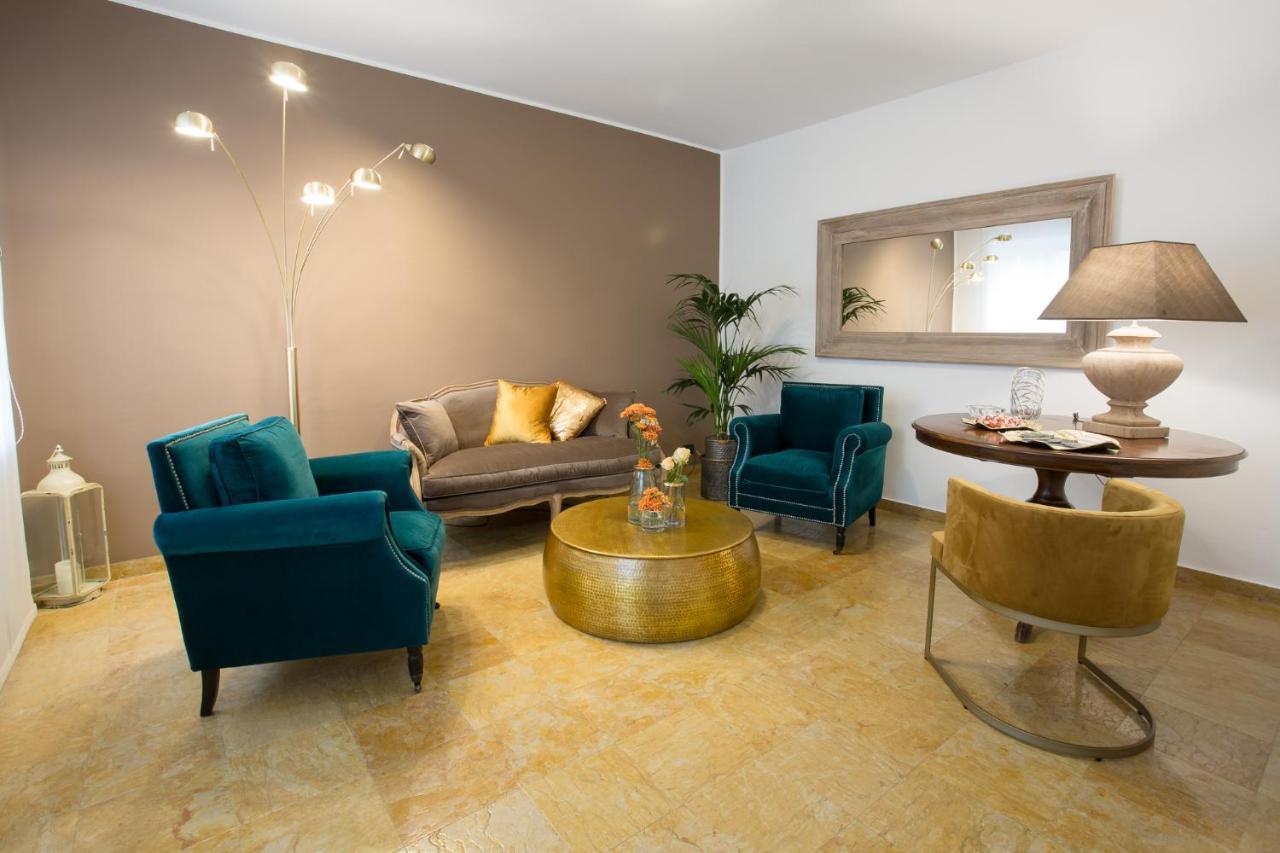 Residenza Europa Guest House เกรซซานา ภายนอก รูปภาพ