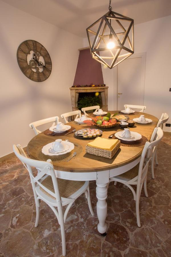 Residenza Europa Guest House เกรซซานา ภายนอก รูปภาพ