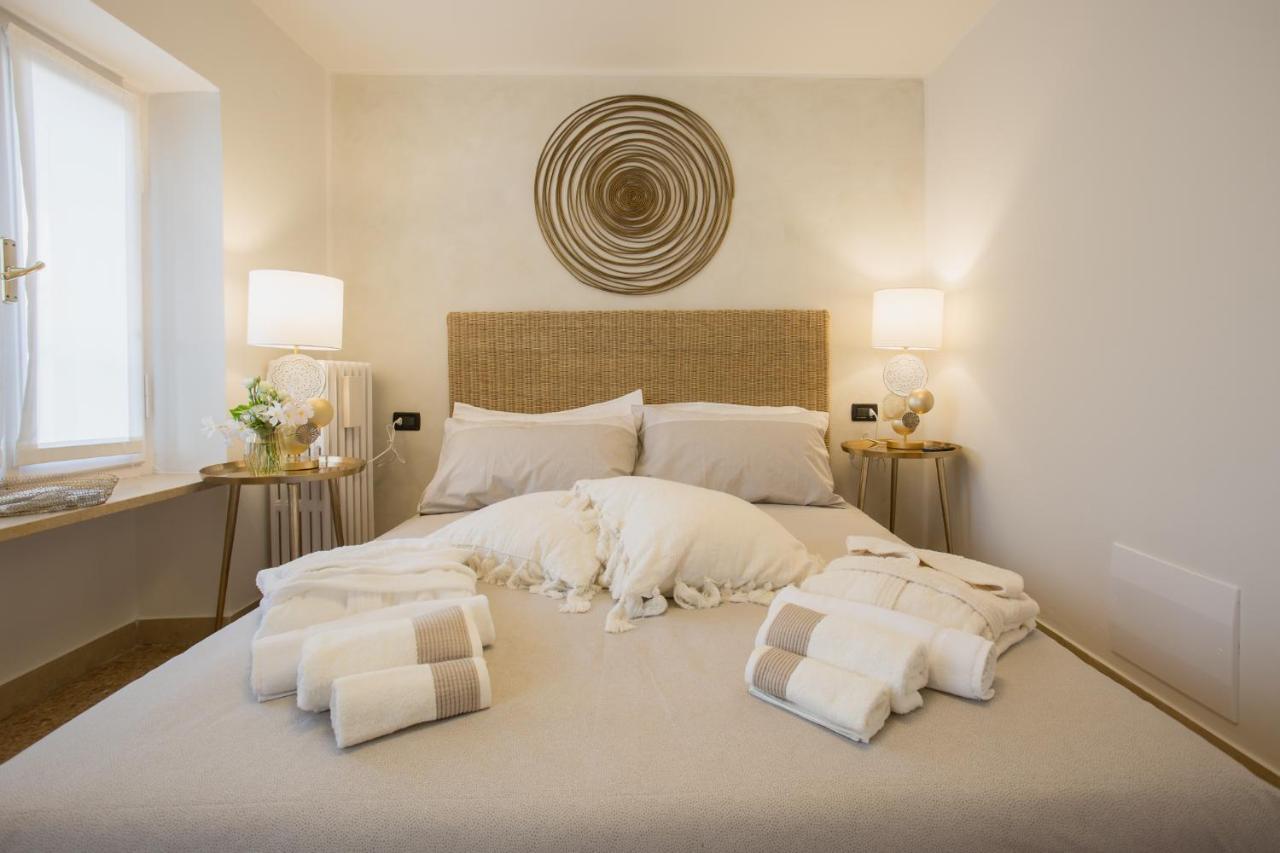 Residenza Europa Guest House เกรซซานา ภายนอก รูปภาพ