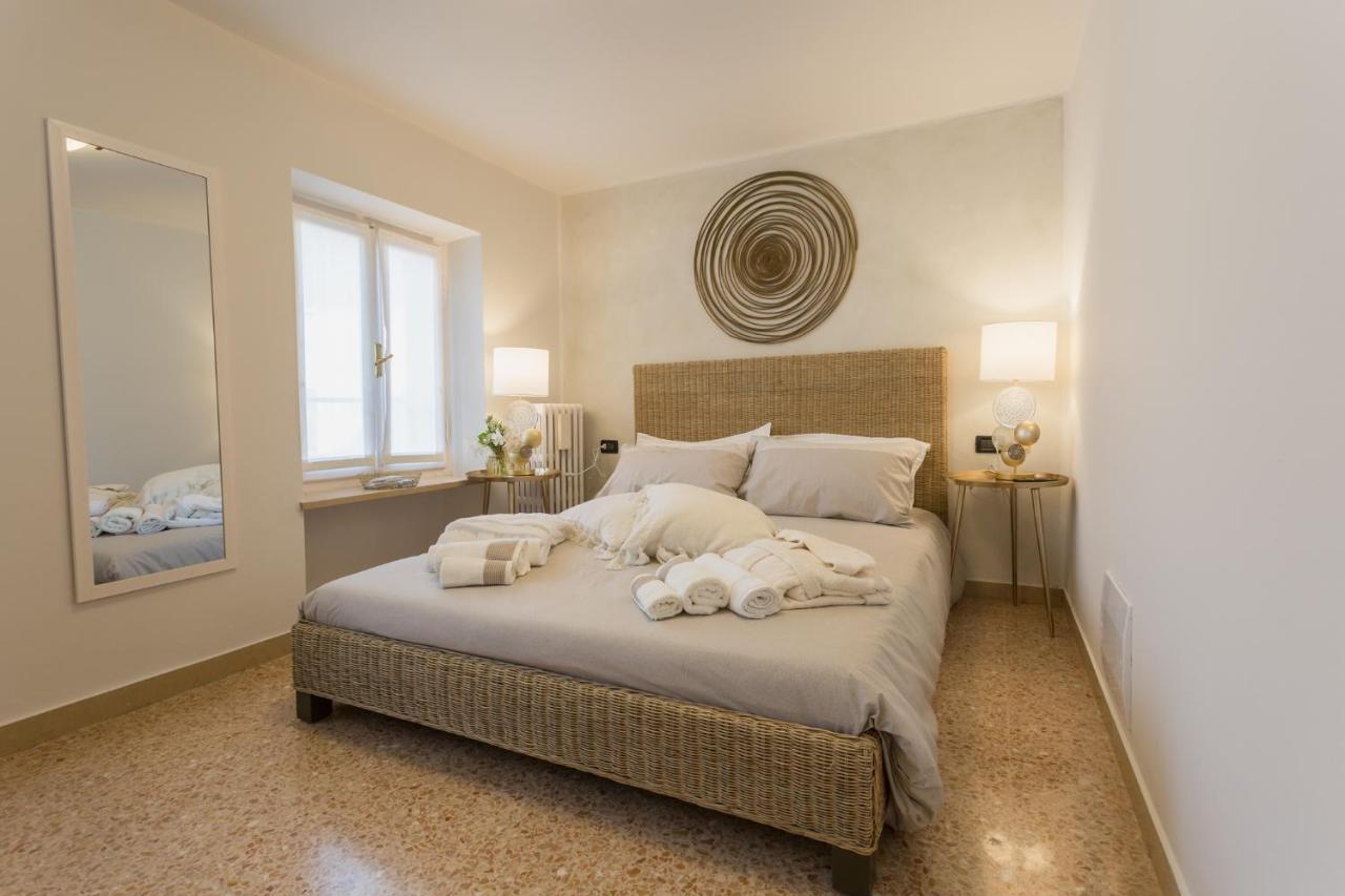 Residenza Europa Guest House เกรซซานา ภายนอก รูปภาพ